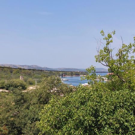 Holiday Home Oliva Bilice Bagian luar foto