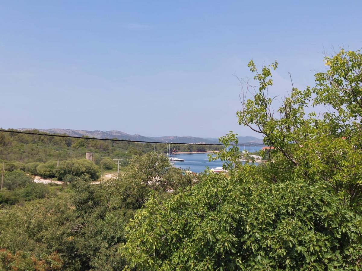 Holiday Home Oliva Bilice Bagian luar foto