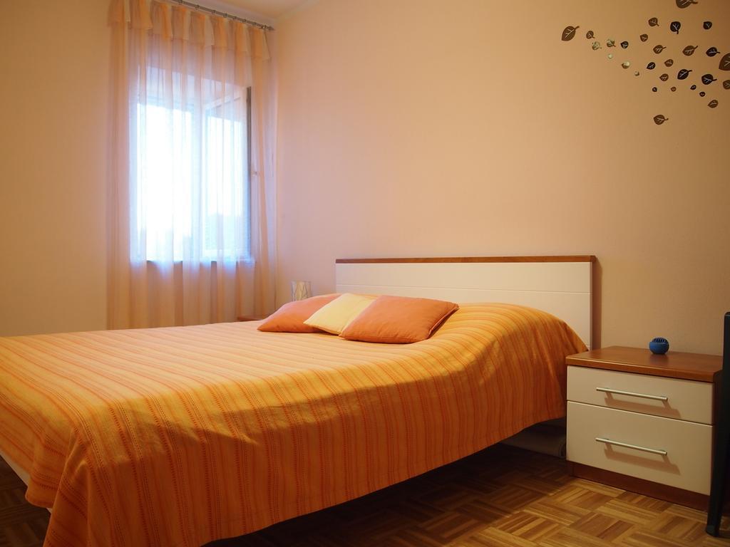 Holiday Home Oliva Bilice Bagian luar foto